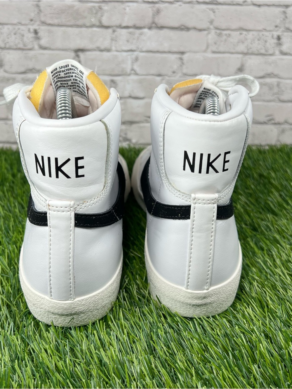Nike Blazer Mid 77 Sneakers Women's Size 8 US, CZ1055-100 Black/White - Picture 8 of 10